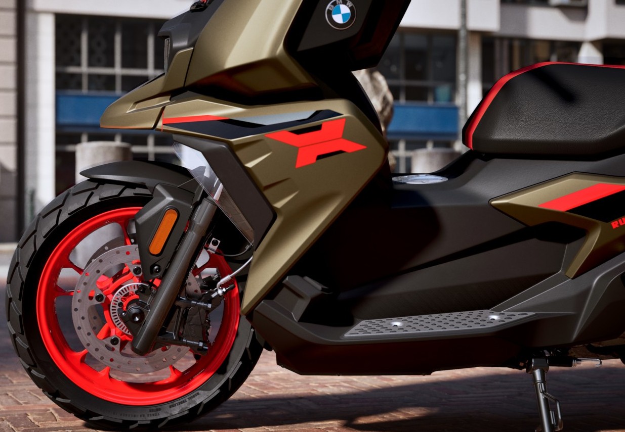 BMW C 400 X vista traseira