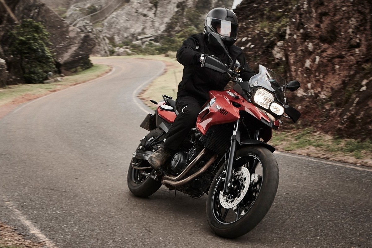 BMW F 700 GS big trail intermediária clássica especializado Montreal