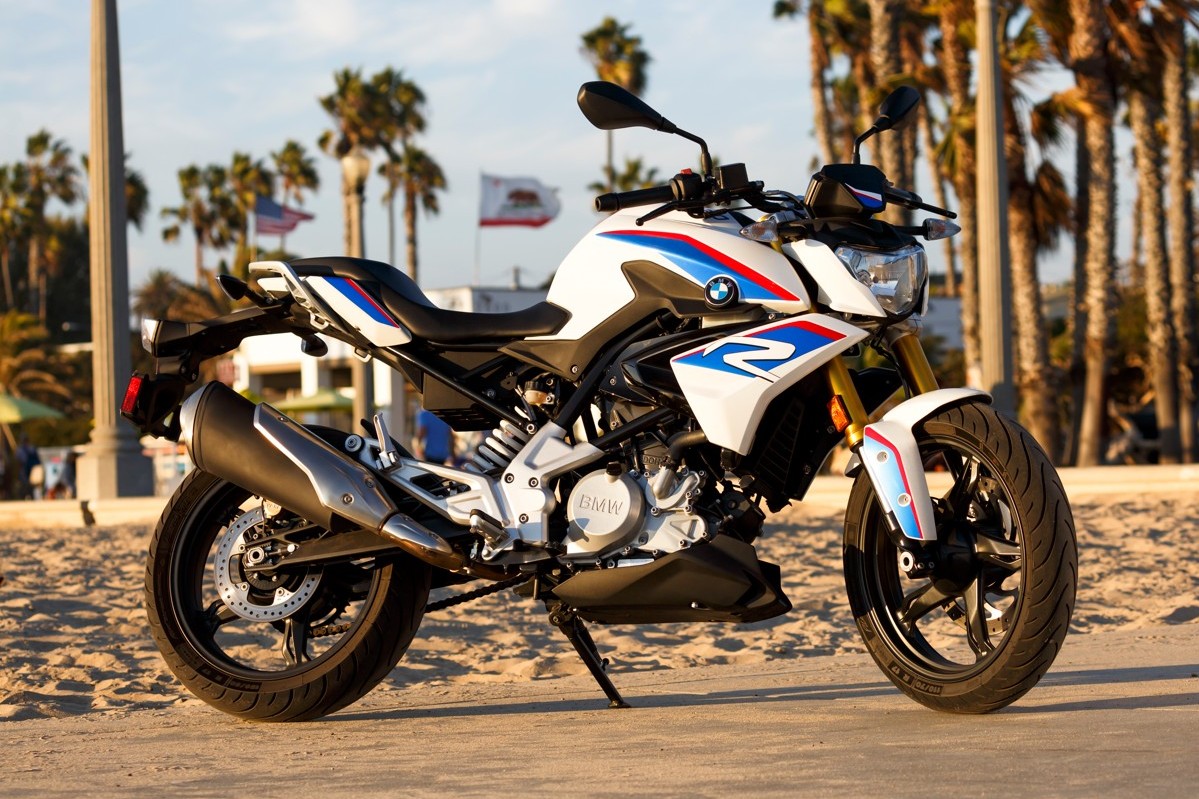 BMW G 310 R roadster porta entrada