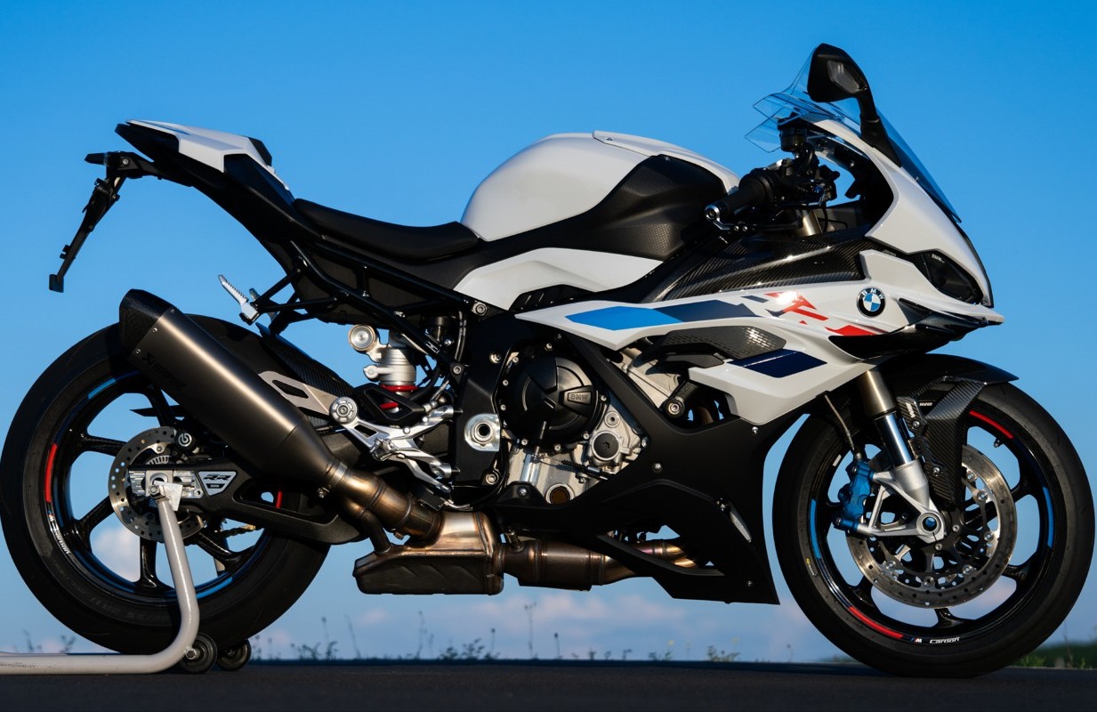 BMW S 1000 RR branca