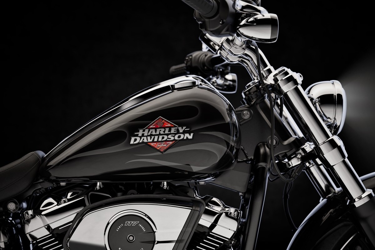Detalhe lateral e tanque da Harley-Davidson Breakout 2026