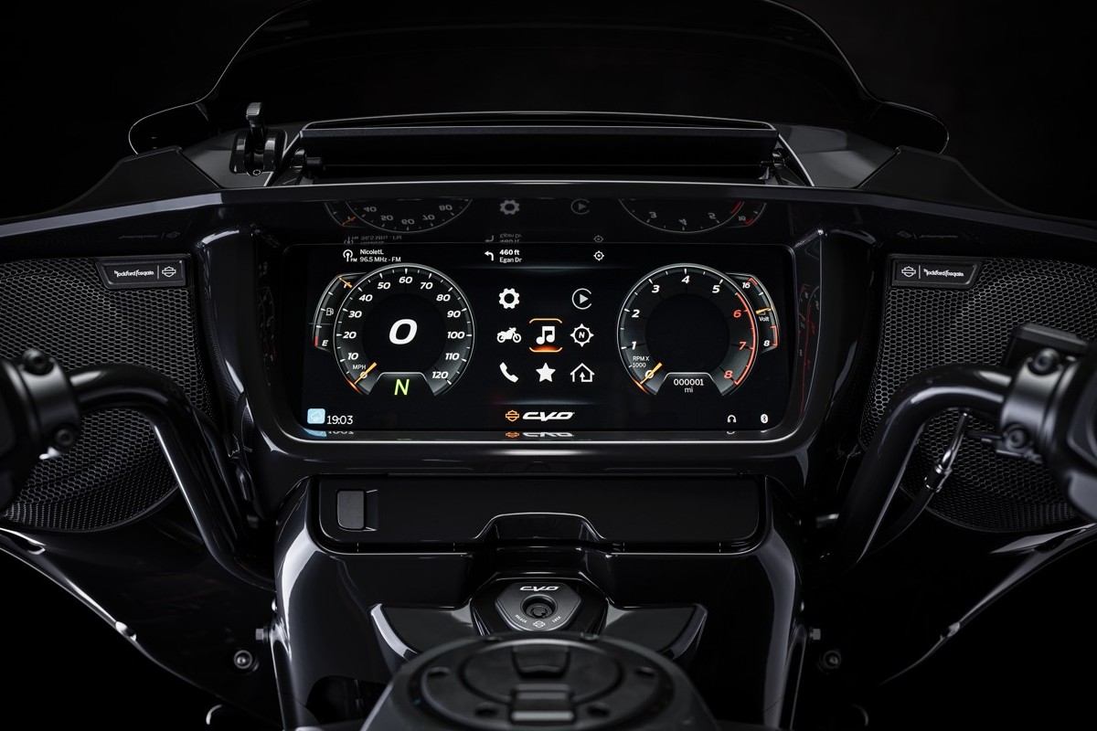 Painel da Harley-Davidson CVO Street Glide 2026