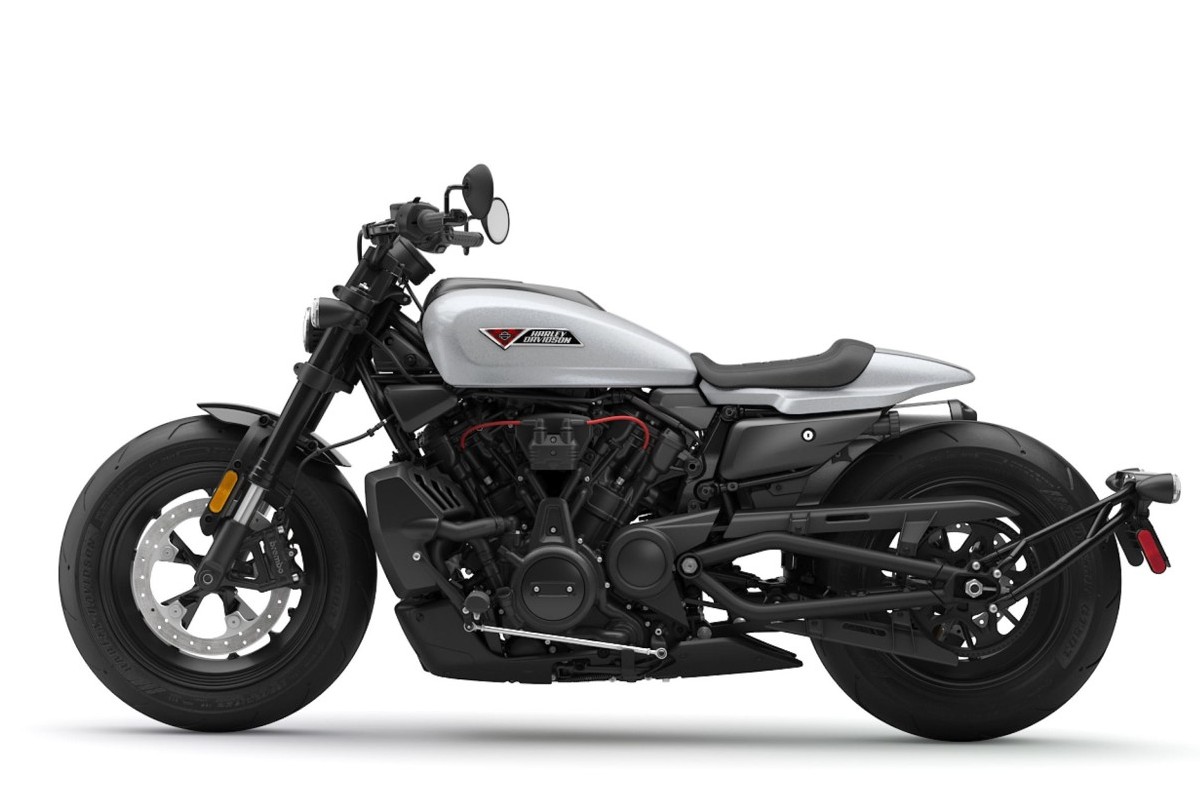 Harley-Davidson Sportster S cinza de lado