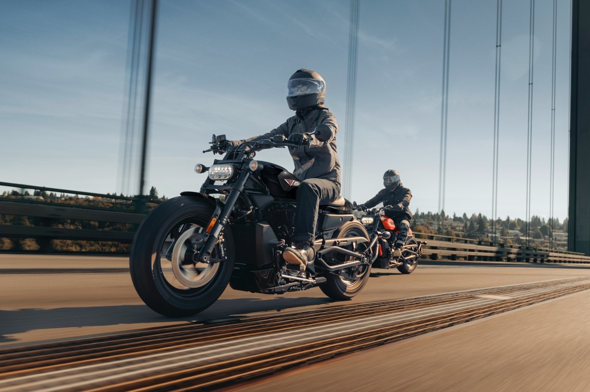 Homem pilotando Harley-Davidson Sportster S 2026